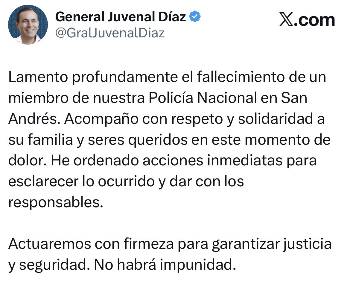 CaracolBga's tweet image. #Luto | El gobernador de Santander, Juvenal Díaz, lamentó el fallecimiento del patrullero Oswaldo Orduz Pérez en el municipio de San Andrés y anunció que ordenó acciones para esclarecer lo sucedido y capturar a los responsables.