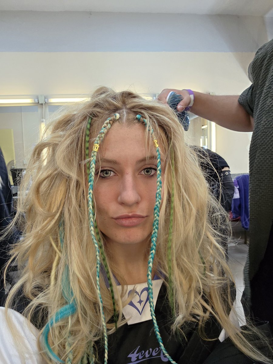 Ine Civit tweet media