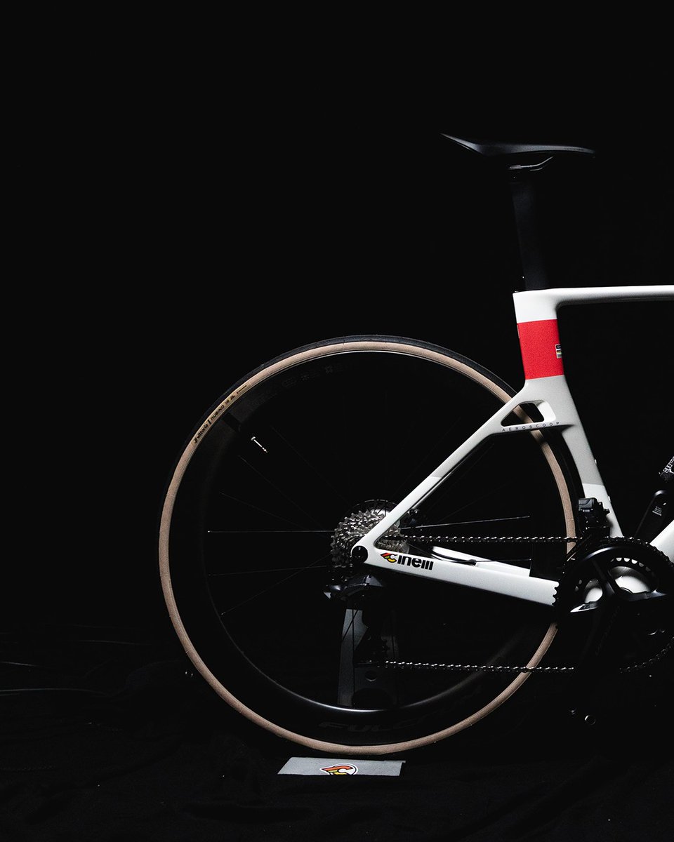 株式会社Many'S tweet media