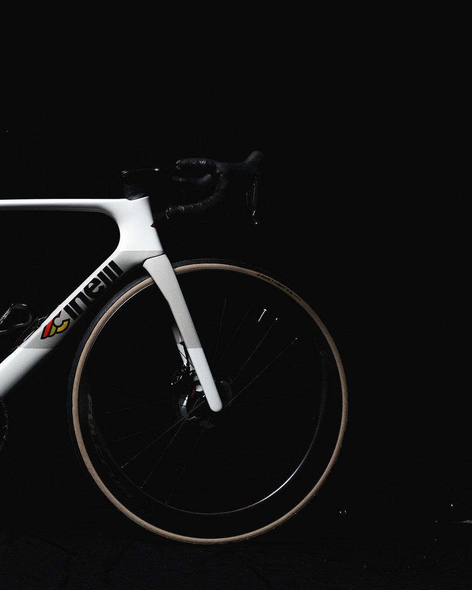 株式会社Many'S tweet media