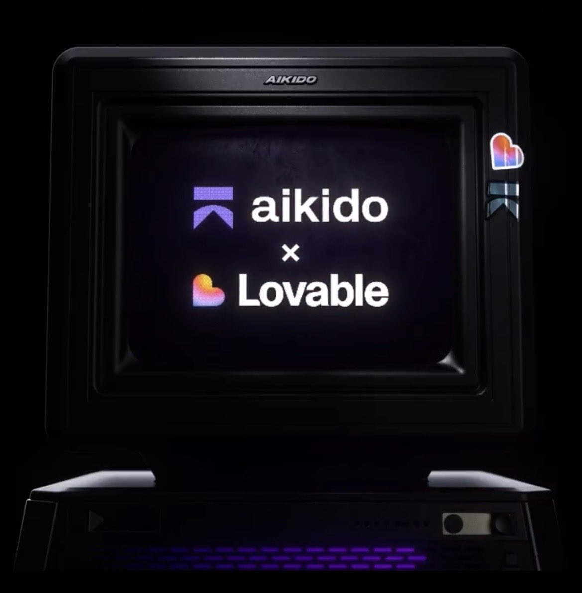 الـ Vibe Coding الحين صار عنده اختبار اختراق بالذكاء الاصطناعي 🔐

Lovable أطلقت أول pentest للتطبيقات اللي تبنيها بالـ AI 

مجموعة من الوكلاء يفحص تطبيقك كامل: ثغرات OWASP، تصعيد الصلاحيات، تسريب البيانات…
ويطلعلك تقرير رسمي للـ SOC 2 والـ ISO 27001 ✅

اللي كان يكلّف 5 آلاف