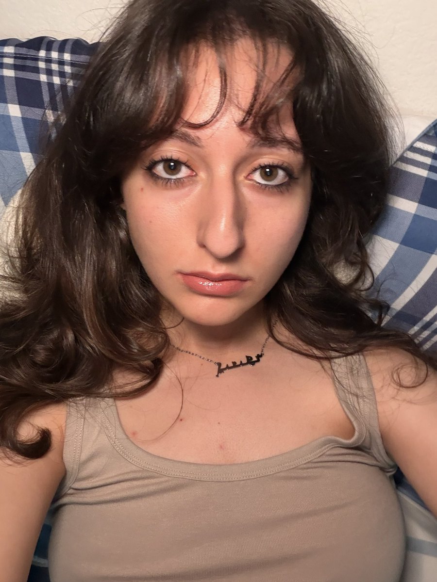 pipojen𓅪 tweet media