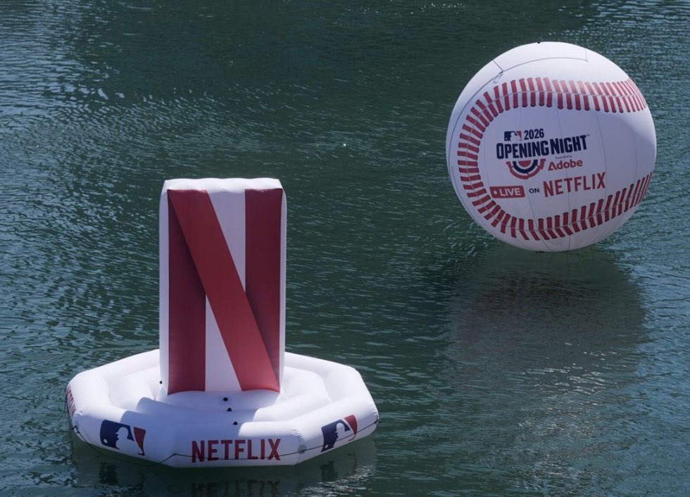 Baseball Images that Precede Unfortunate Events tweet media