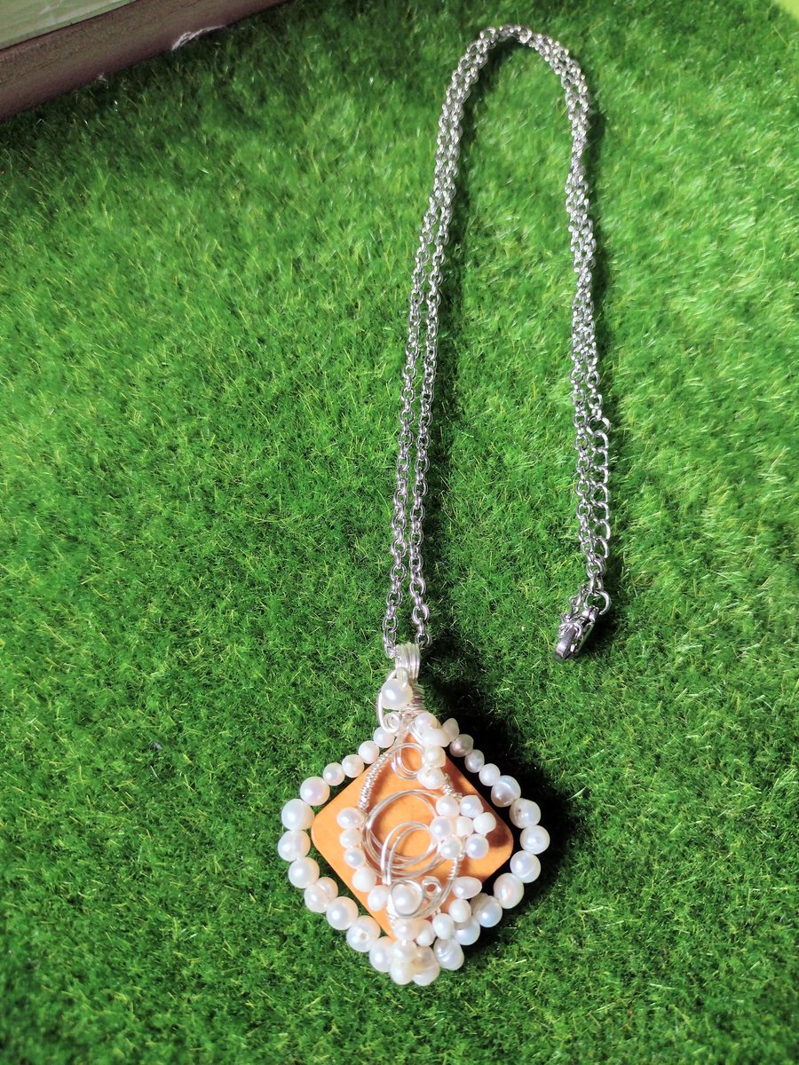 こんにちは😃✨‼️☀天気‼️
朝→ワイヤーペンダントネックレス📿追加 撮影📱✨
現在→メルカリ出品中〜【天然石ワイヤーペンダントネックレス📿】写真追加しました😆✨💖
左→アパタイト·アイオライト·ブルートパーズ·淡水パール
↓↓↓↓↓から飛んで見てみてね😉✨
#ハンドメイド #ワイヤー #天然石