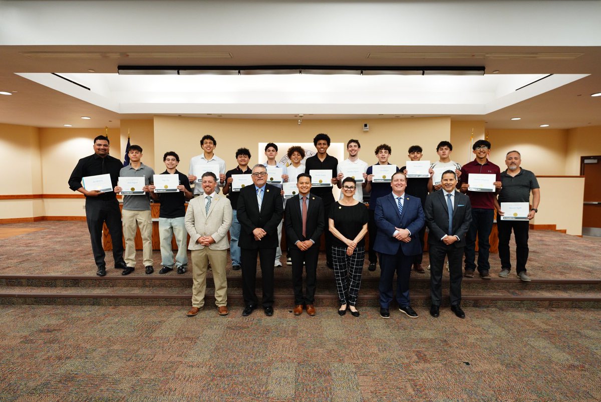 SocorroISD's tweet photo. Trustees recognized the Eastlake High School boys’ basketball team for winning the 1-6A District and a 6A Bi-District Championship. This talented team finished the season with an overall record of 29-9 and a district record of 10-2. Several players received individual awards, including the 6A Most Valuable Player and 6A Defensive Player of the Year. Head coach Eric Martinez was also recognized as the District 1-6A Coach of the Year. Great job, Falcons!