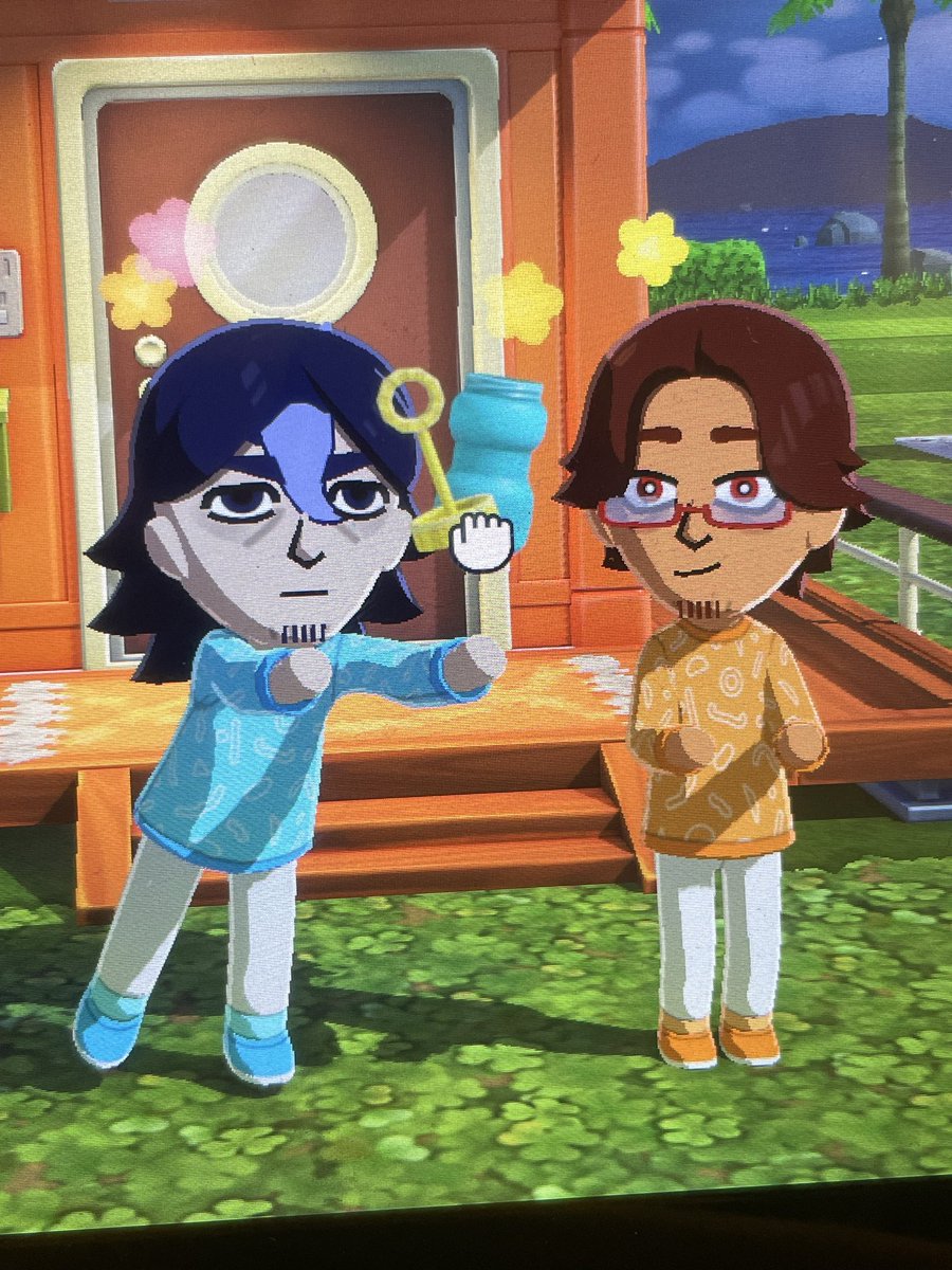 * Zack * tweet media