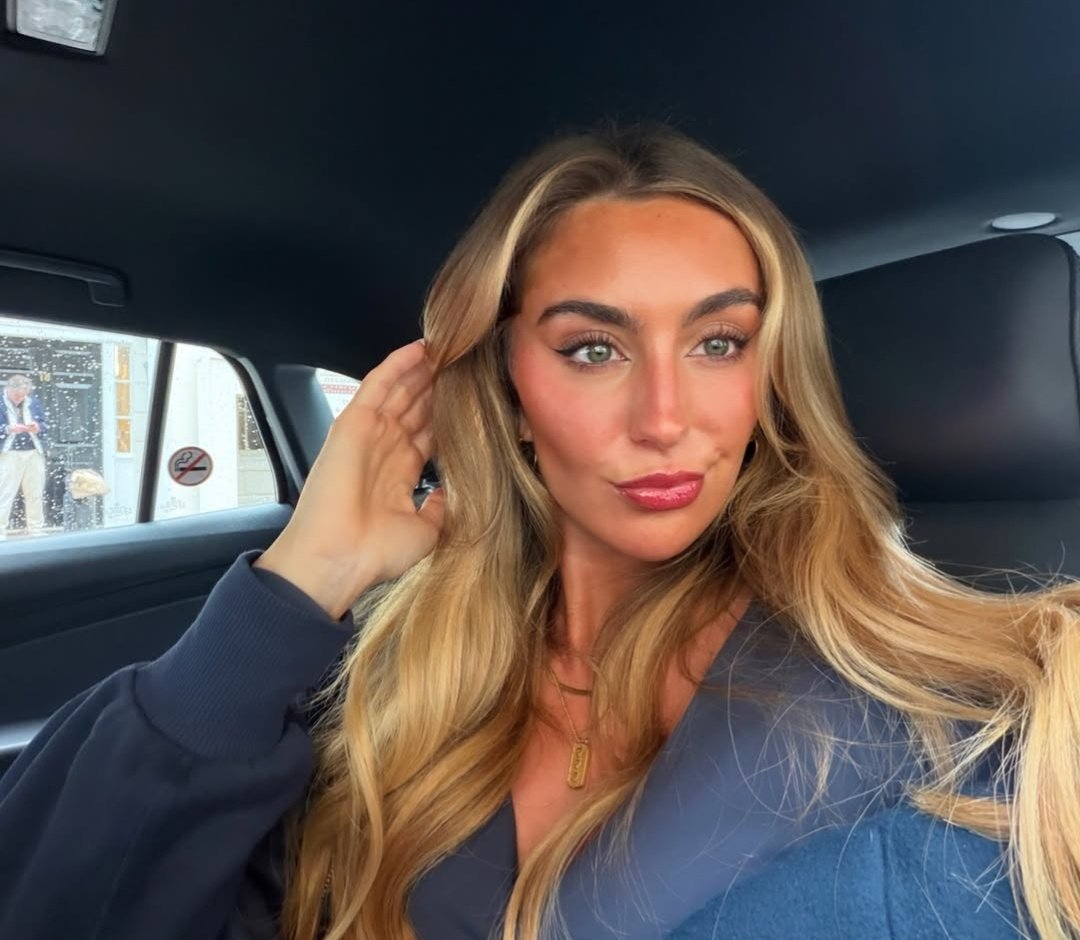 Goddess Michelle tweet media