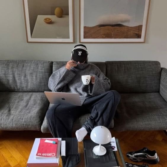 𝚊 ⋆𝚜𝚊𝚒𝚗𝚝 𝚊 tweet media