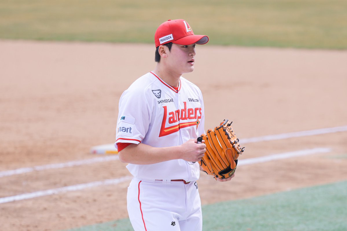 ෆ²⁹ tweet media