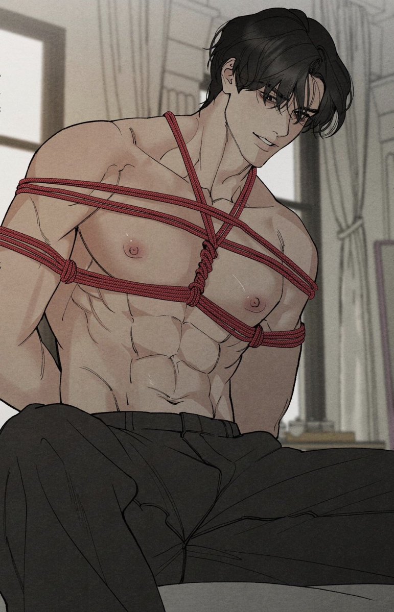 크르 본디지 계 tweet media