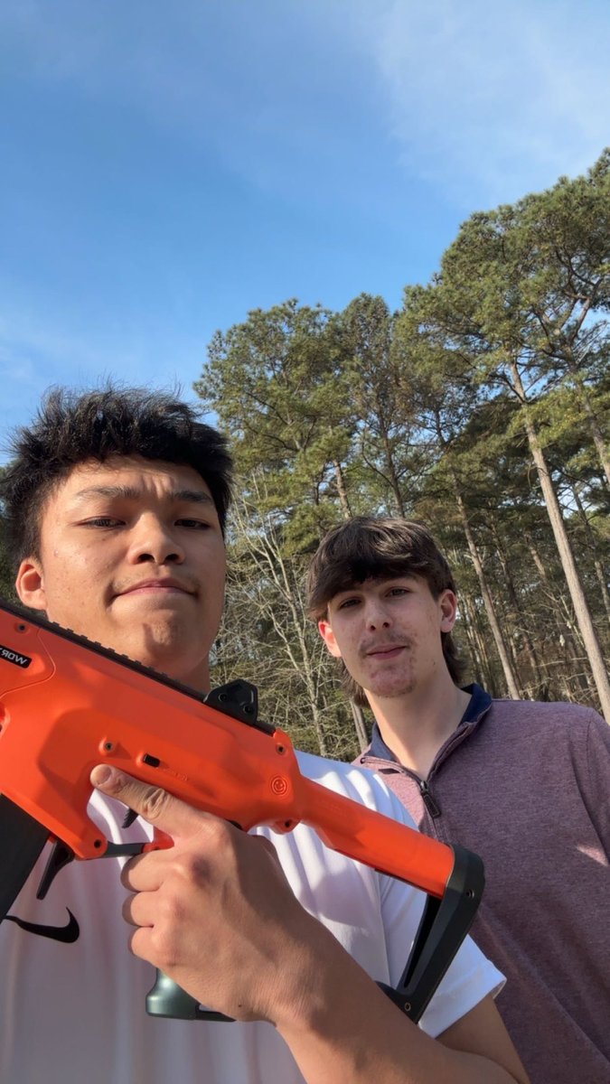 TheG00ners's tweet photo. BROOKS CMON BRO WE CANT GET OUR COWORKERS TO BLOCK IN AND HAVE ONE OF THEM HIT RAYTARDS CAR. 🤦‍♂️ ANYWAY PAL SEE YOU LATER. MOST USELESS BUY BACK EVER LYLA 😭 3-1 @WarriorNerf #shitty https://t.co/unpAloas6p