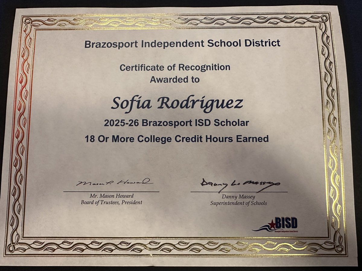 MonicaRdzz8's tweet photo. Last night we got to celebrate Sofia at the Brazosport ISD Scholar Banquetβ18+ college credit hours as a junior. I know what itβs taken to get here, and I couldnβt be prouder. β€οΈβοΈ #Exporter #BISD https://t.co/T1ZP8uOSI9