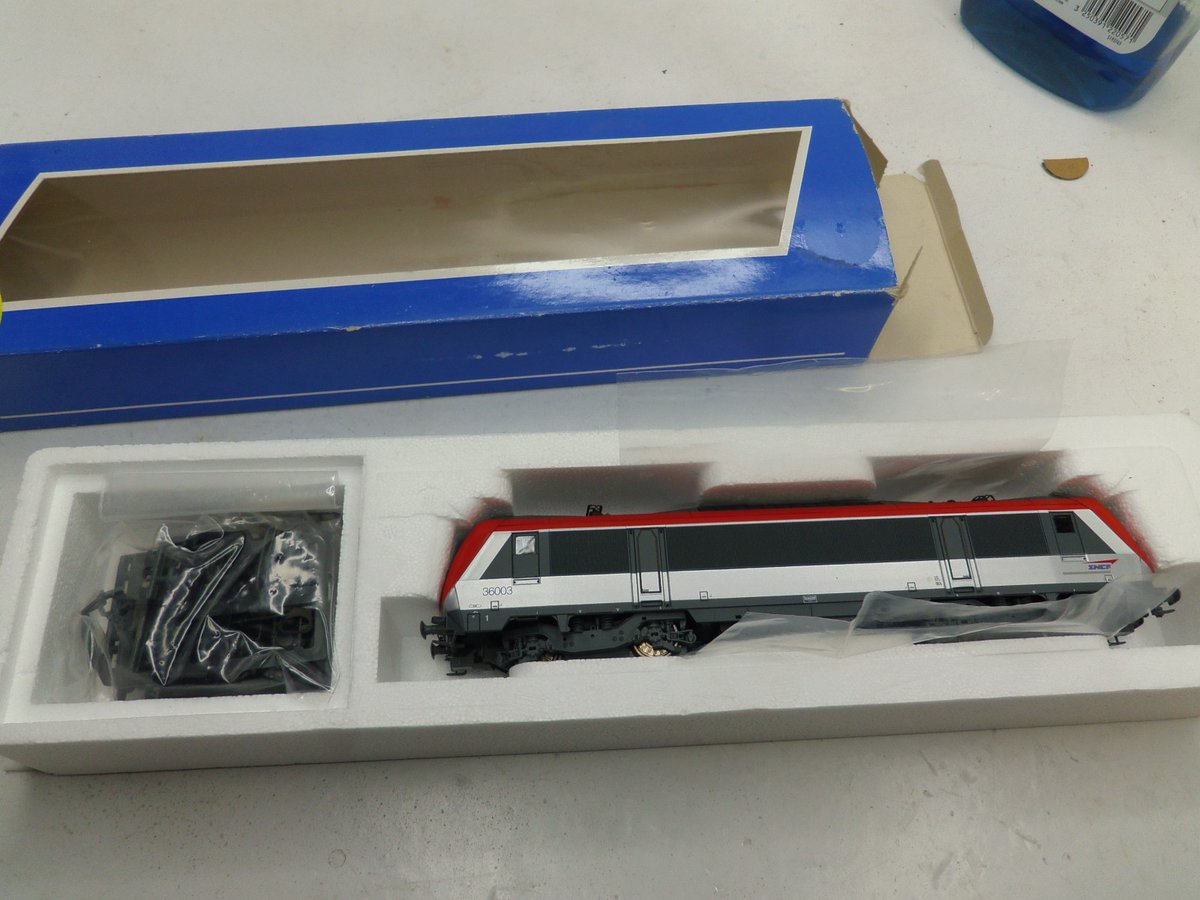 Model_Rail_'s tweet photo. HO 1/87 JOUEF LOCOMOTIVE BB 36003 SNCF

Ends Fri 27th Mar @ 7:47pm

https://t.co/xgyS3irnp3

#ad #modeltrains #modelrailroad #modelrailway https://t.co/QfxdTQfonY