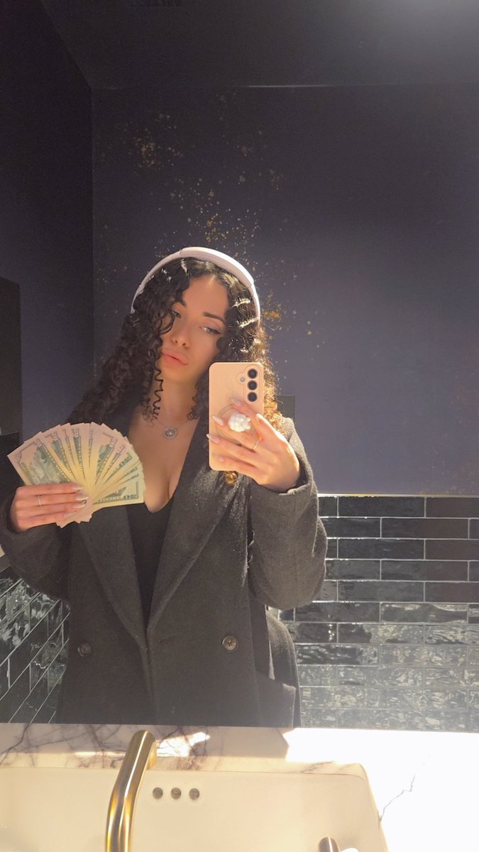 Miss Persephone | New York Pro Domme tweet media
