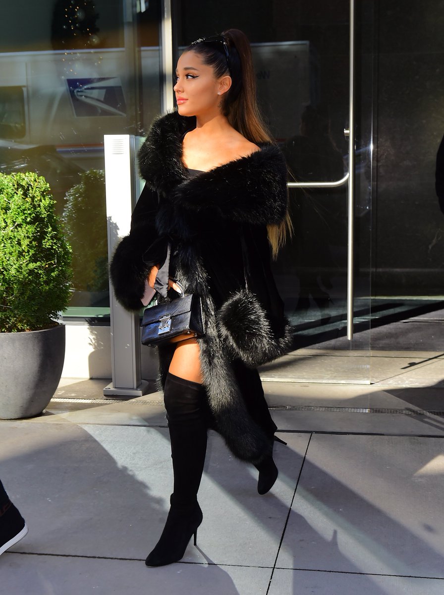 leelee♡ tweet media