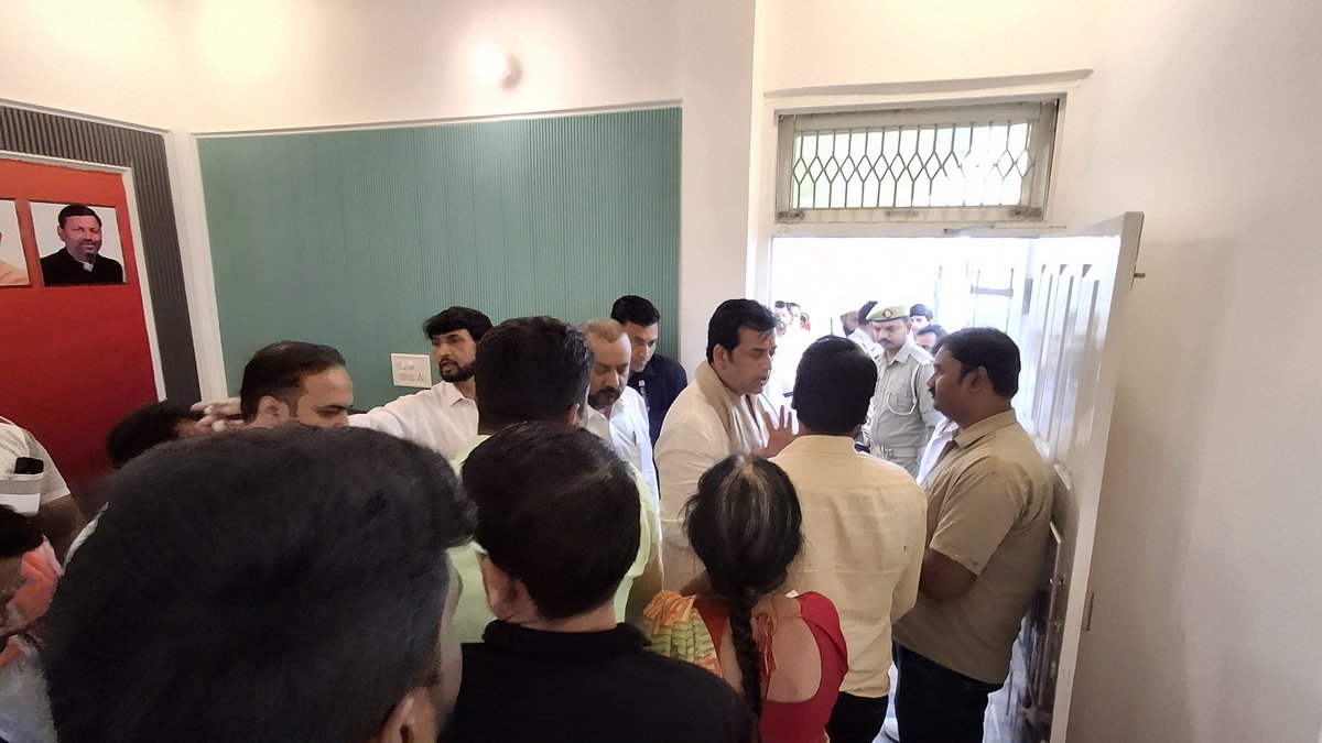 Ravi Kishan tweet media