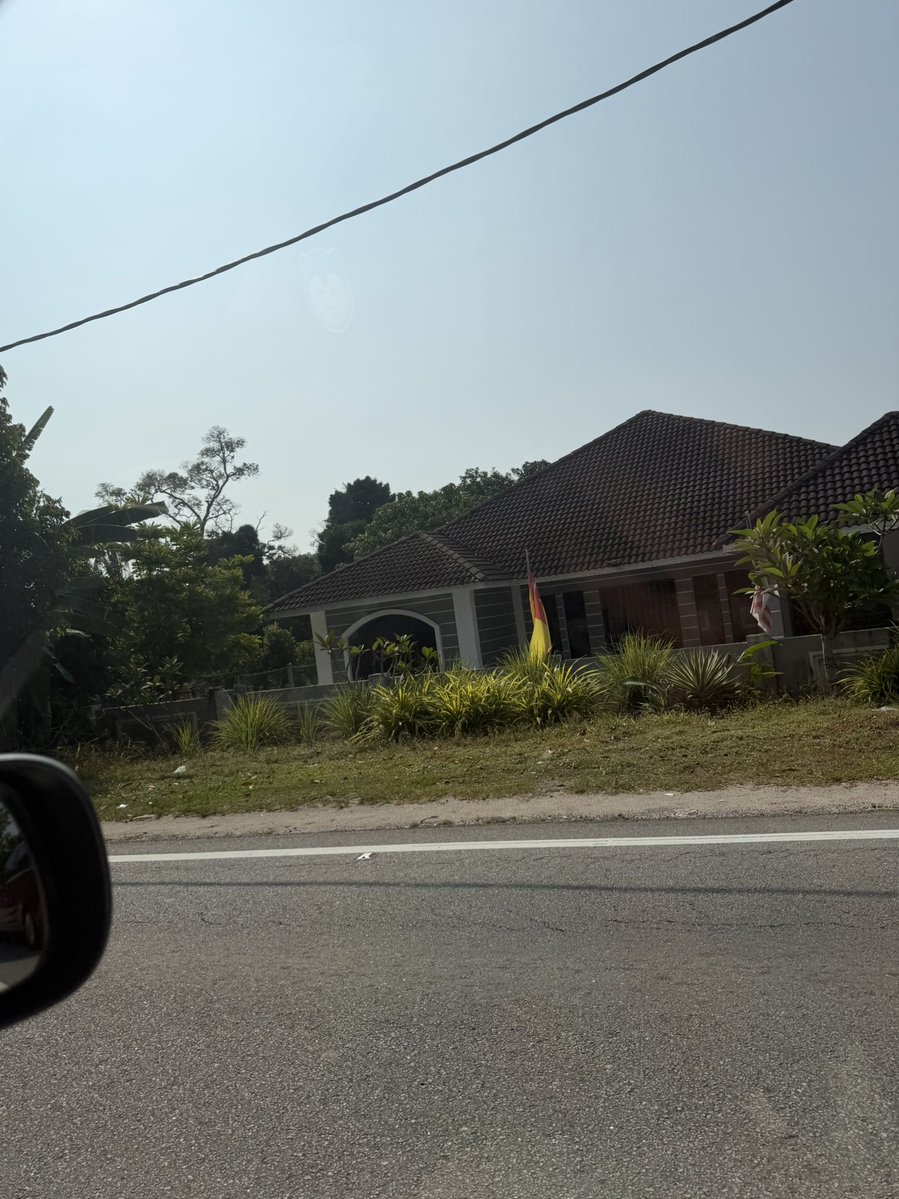 Black Widow tweet media