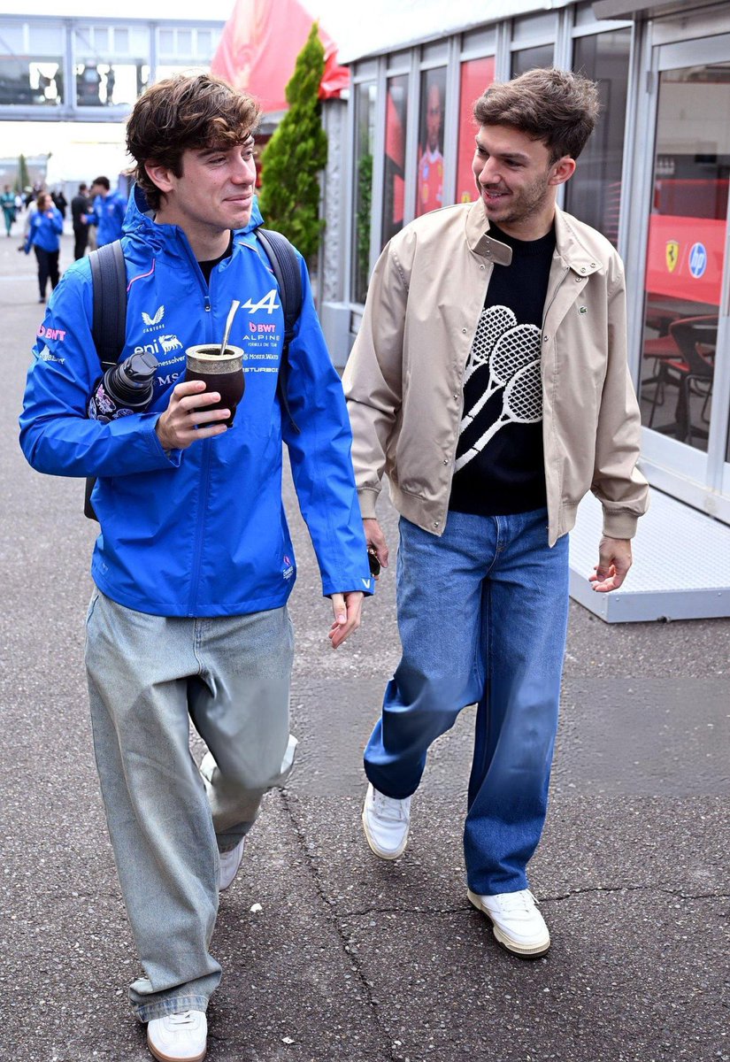 Colapintismo 四十三 tweet media