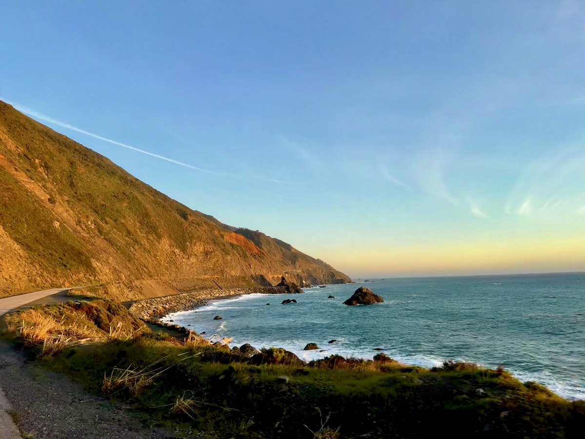 WildDevice's tweet image. The Long Road Home 
The drive on 
California Highway 1 
Big Sur 

#photography #highway