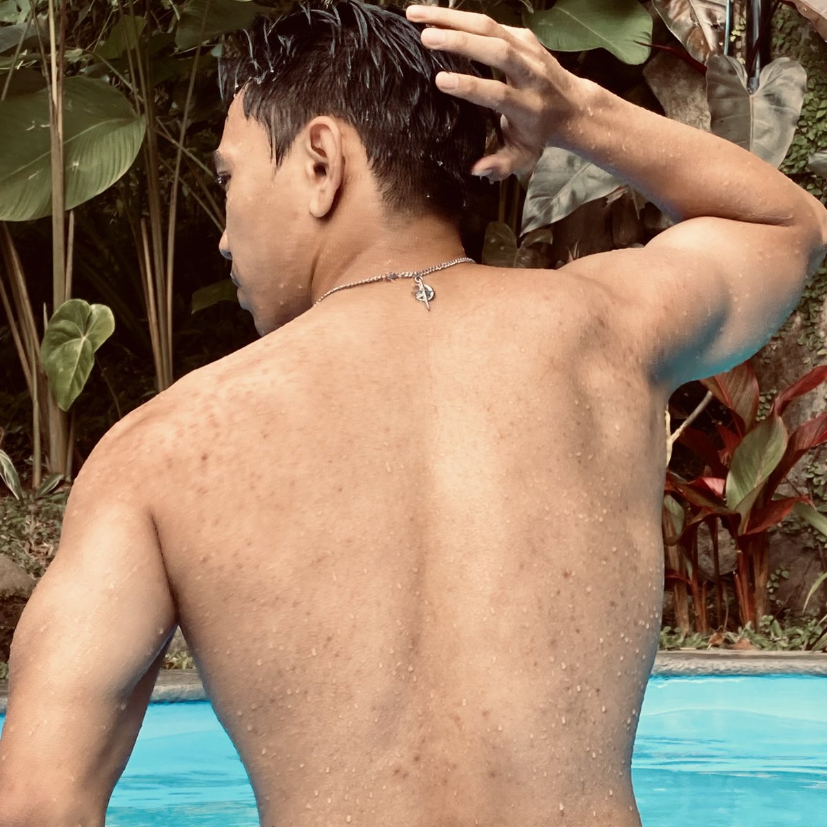 Lee James tweet media