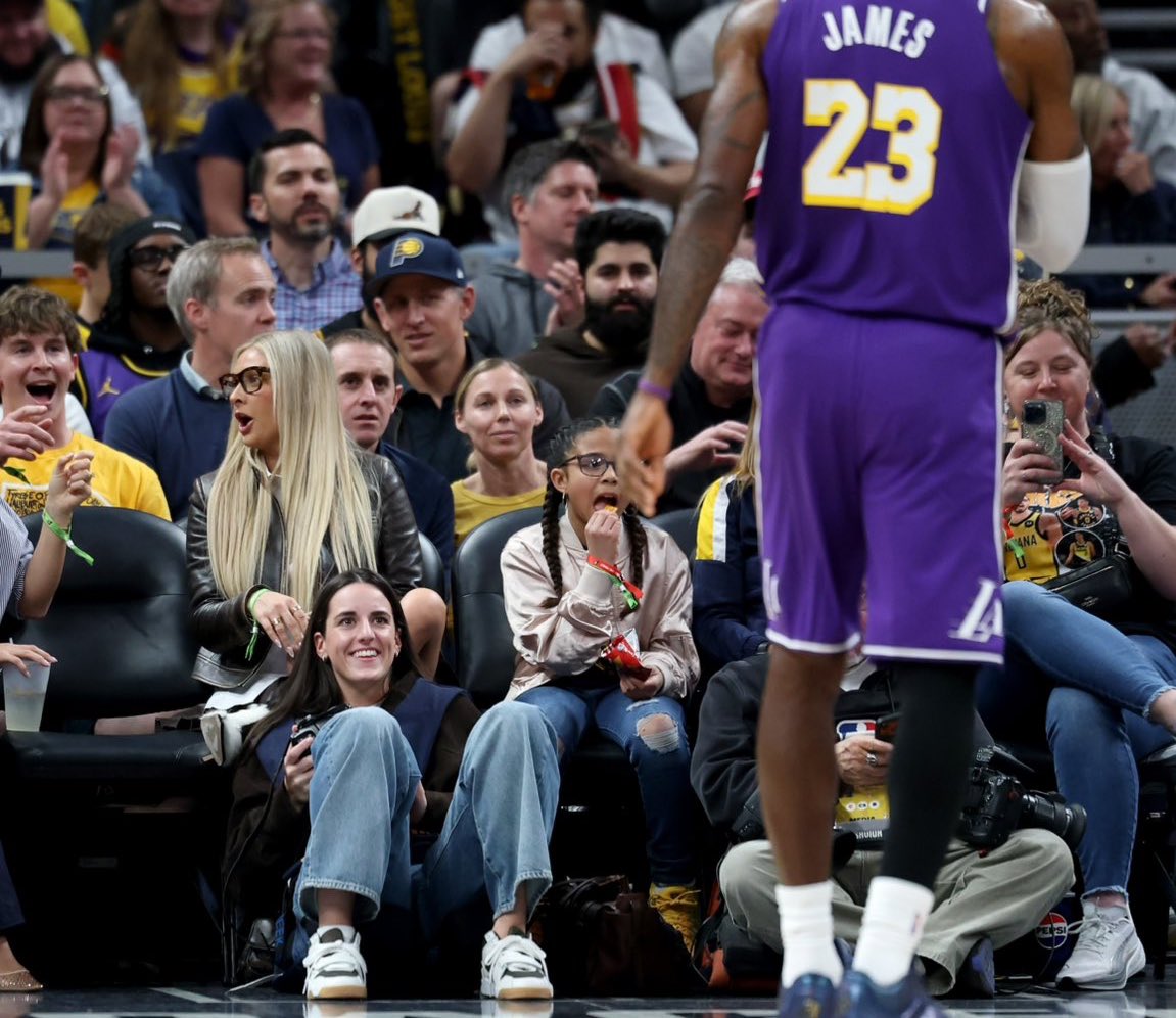 correlation tweet media