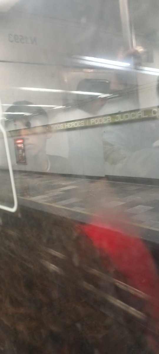 Homzapiens's tweet photo. @MetroCDMX #metroalmomento Seguimos atorados en niños héroes 15 minutos https://t.co/mLuAgs9908