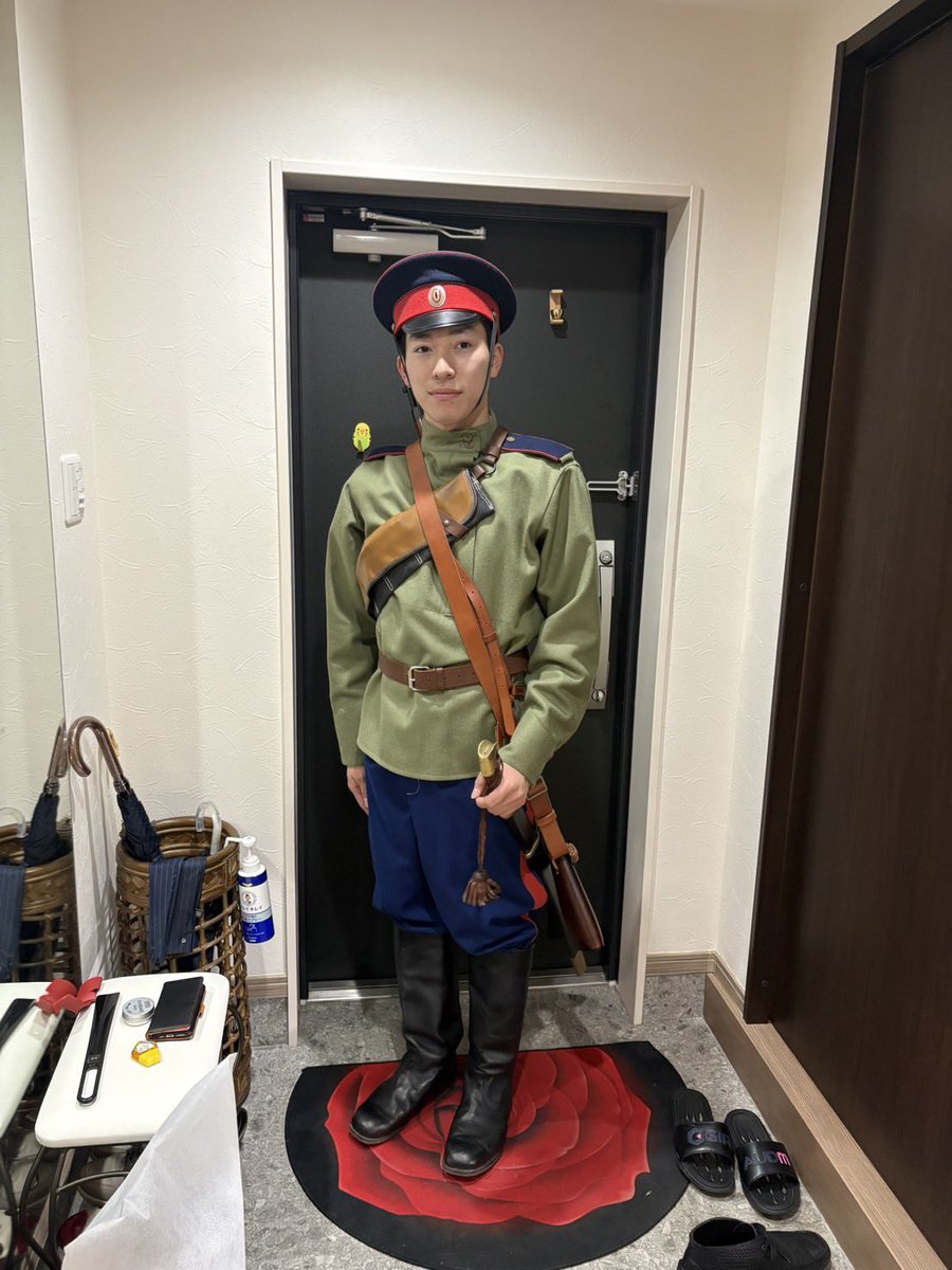 BaltischerFuchs's tweet photo. 初めましての方は初めまして。
フクスと申します。

主に澳洪軍の騎兵や帝露軍のコサックの軍装をしています。

まだまだ知識不足な点も多いですが、皆さんよろしくお願いします。 https://t.co/4fIi3Vve4h