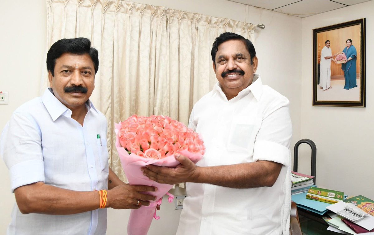 வி.வி.கே tweet media