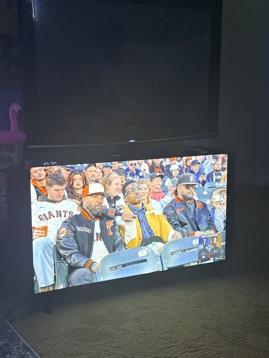 DaRoncalliRager's tweet photo. Dan from Warwick was right, a GiantsXGiants meet up! @FrancesaPodcast https://t.co/ZAGapDPgJA