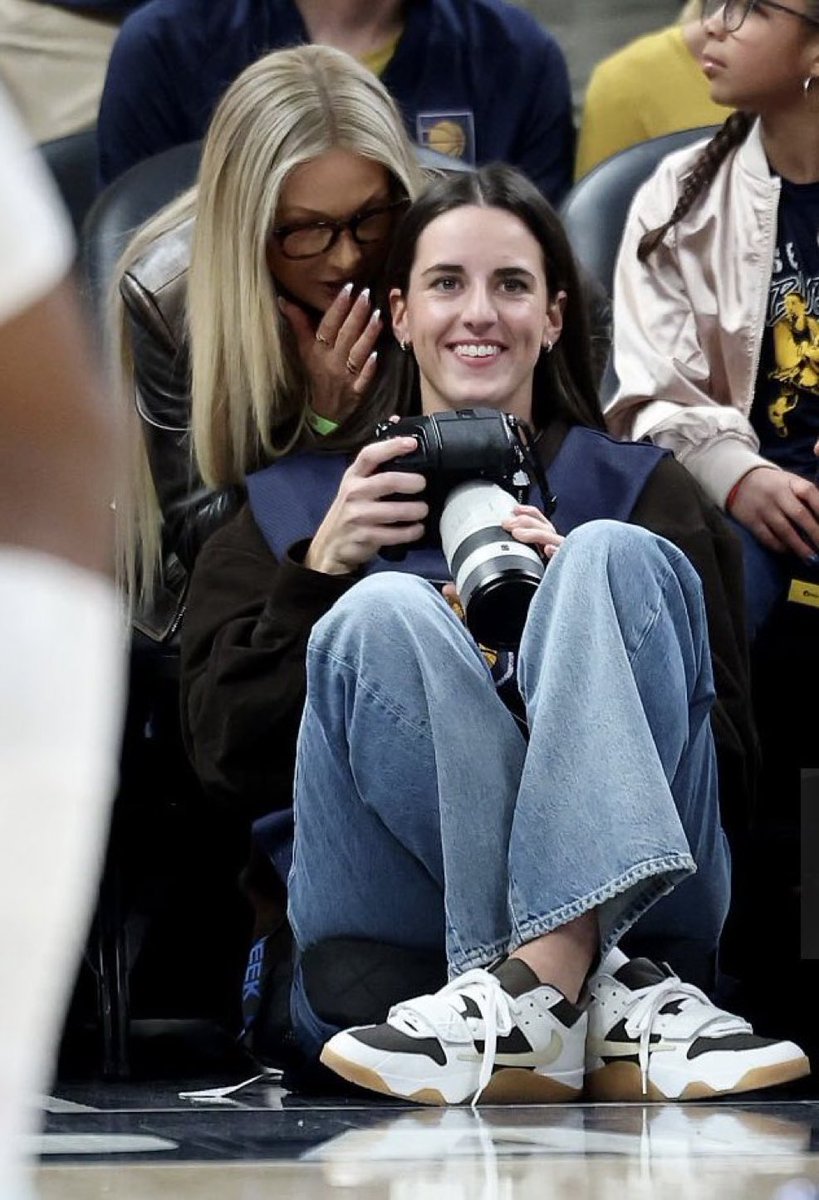 correlation tweet media