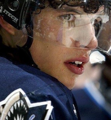 phooey patootie 🦈 tweet media