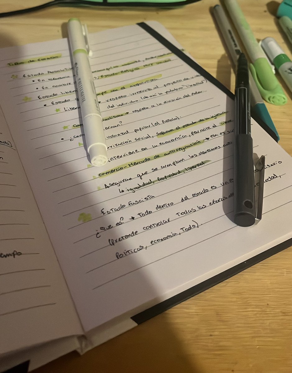 cass 🌸🏹 tweet media