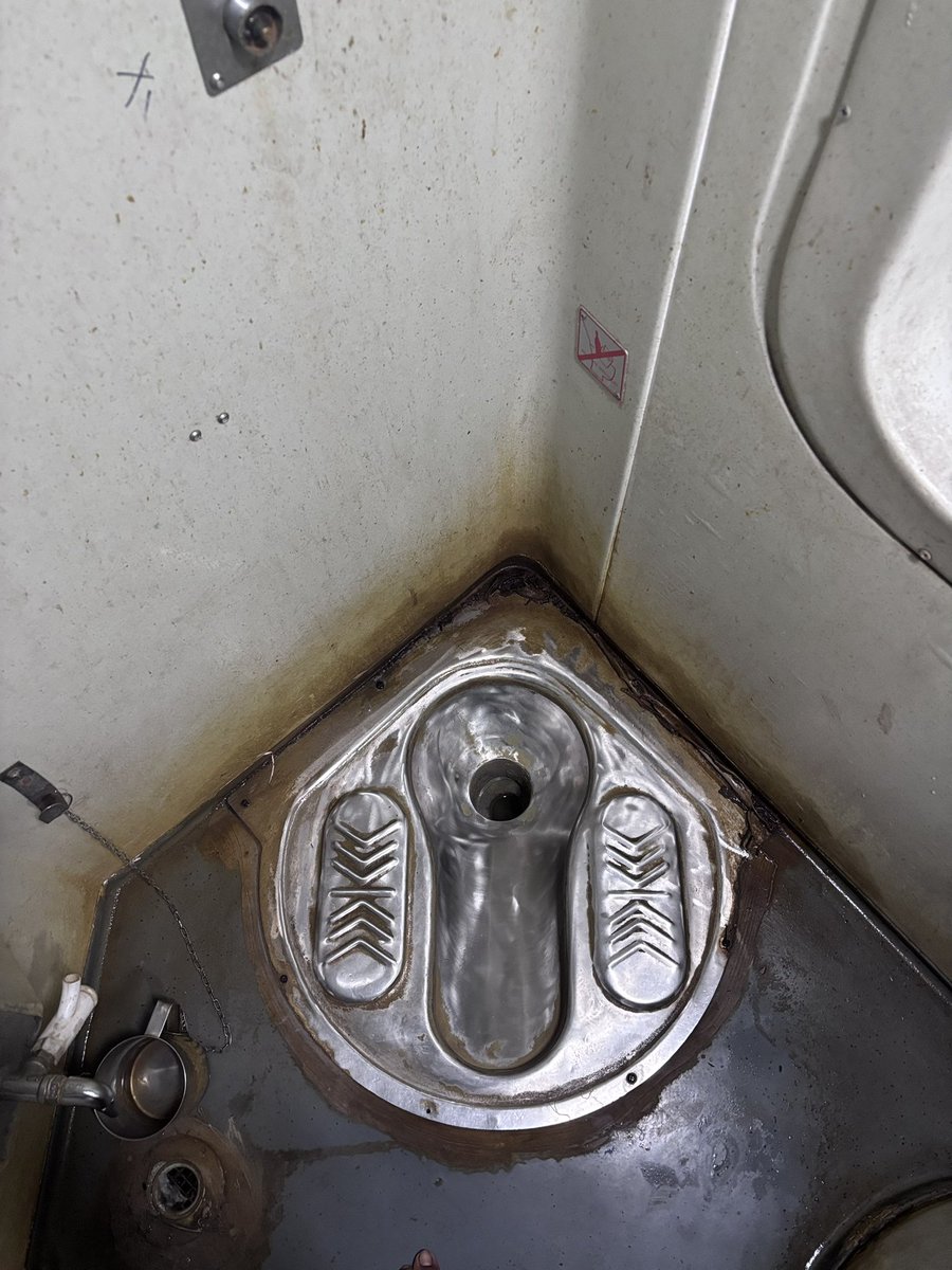 LOW_CAST_POTTACHI_SLAVE_ tweet media