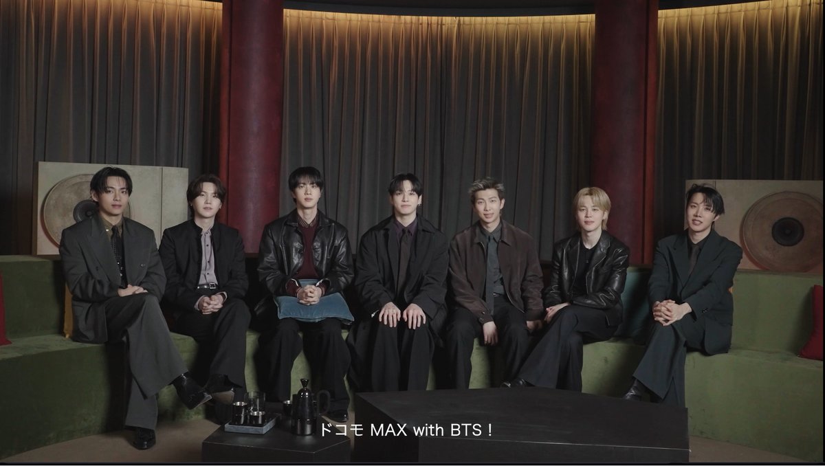 oricon's tweet photo. BTS、ドコモの料金プラン
「ドコモ MAX」新CMに出演💜

「久しぶりに7人一緒のCM撮影で楽しかった」
「カッコイイ姿や話にも注目して」

🎥CM＆メッセージ動画
https://t.co/Vmygzx7WMY

 #BTS https://t.co/swtoTZcIa5
