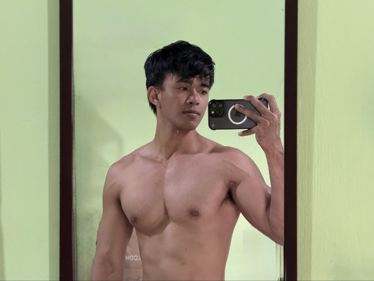 Ian tweet media