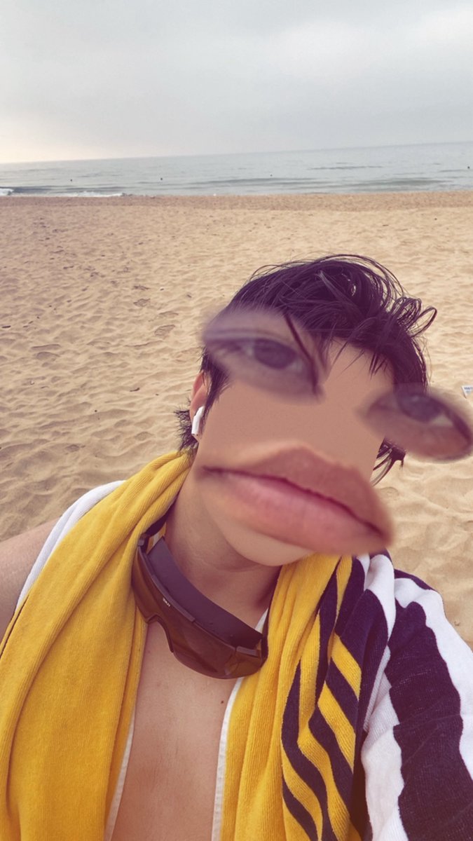 _sleeppy_bear tweet media