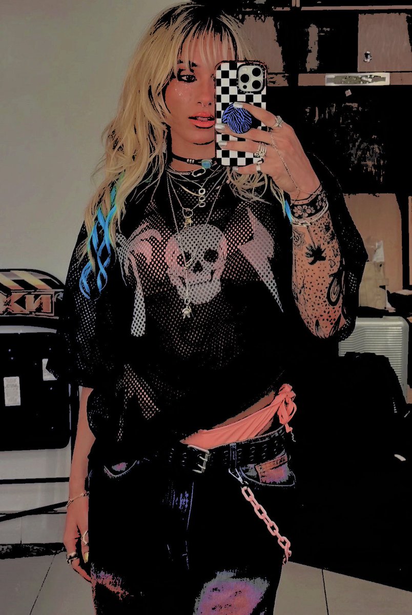 all heart, snatched sol ༅ — NOT @SolRucaWWE tweet media