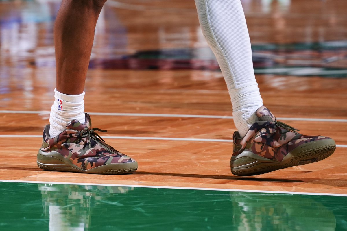 SLAM Kicks tweet media