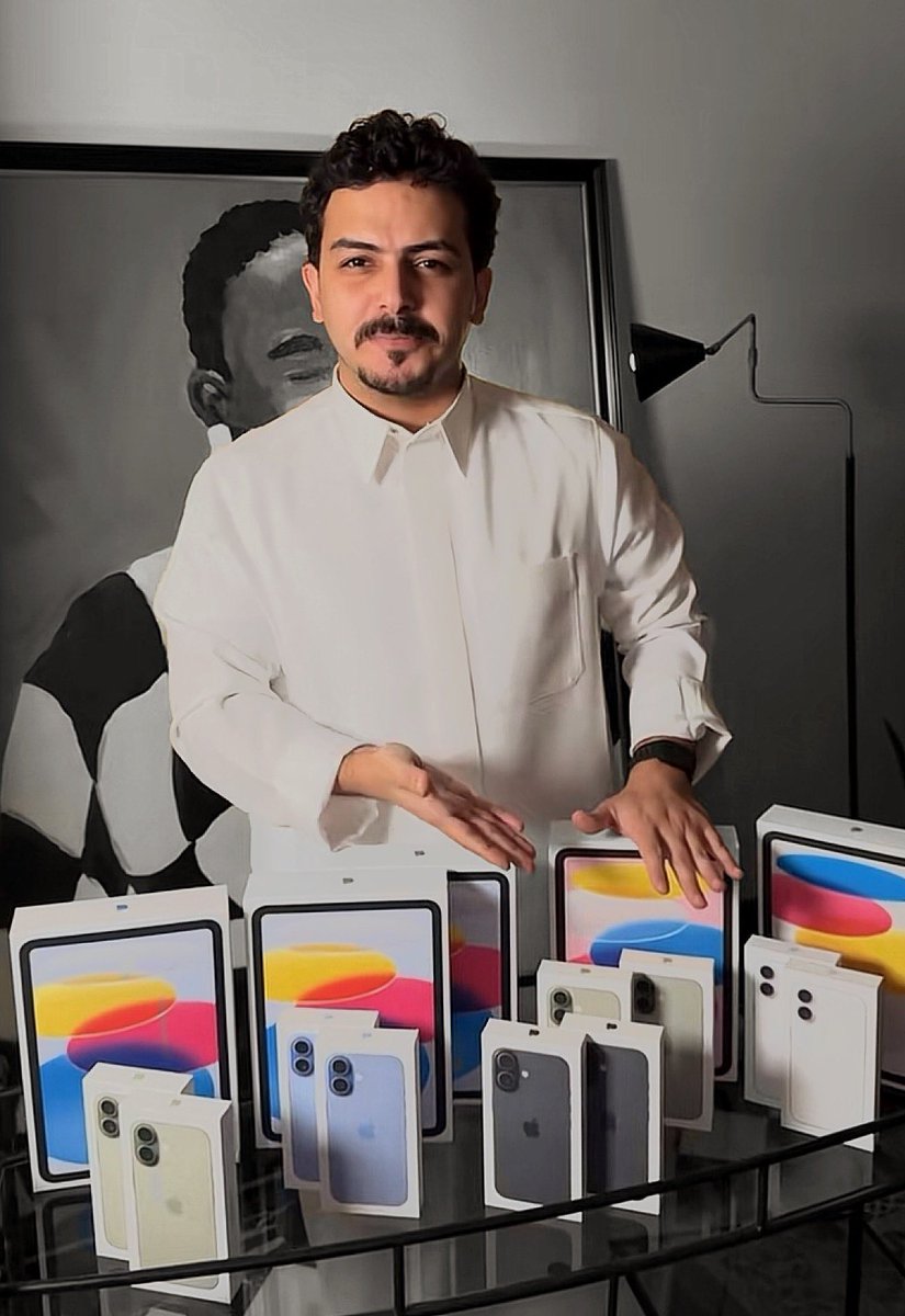 snaif222's tweet photo. العيد ..يعني عيديات🎁
وانتو كم جمعتو عيادي هالسنه ؟ 

انتظروا ..انتظروا لسى باقي🫷  #سلطان_بن_نايف مانساكم من العيديات 
كل اللي عليكم فقط: (اضافة لحسابه بالتيك توك+كومنت بآخر مقطع)
السحب راح يكون من الكومنت هنا⭣
- https://t.co/2Arx8cdZwk

فالكم التوفيق جميعـاً👌 https://t.co/eTkvK27B2j