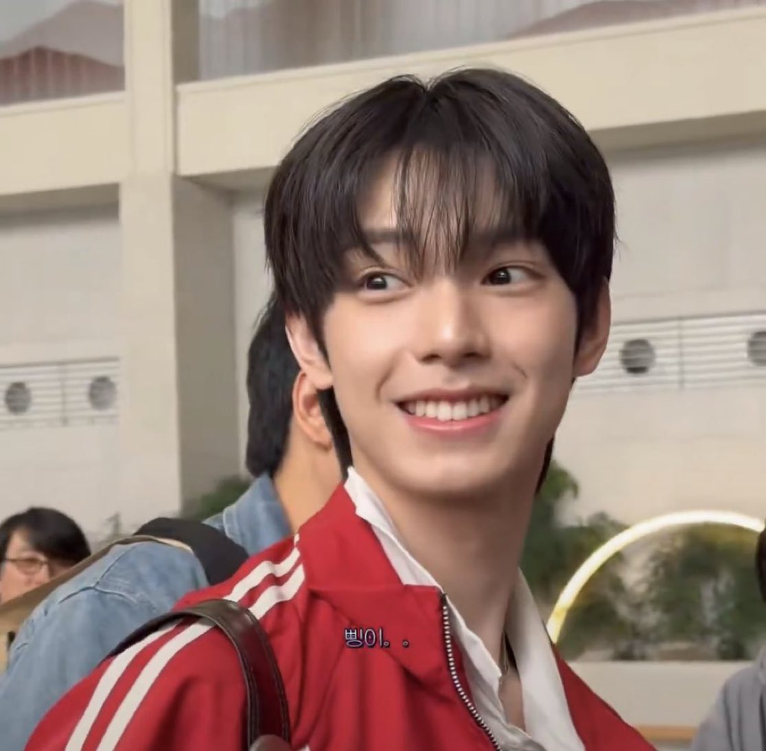 hyj. 🚬 tweet media