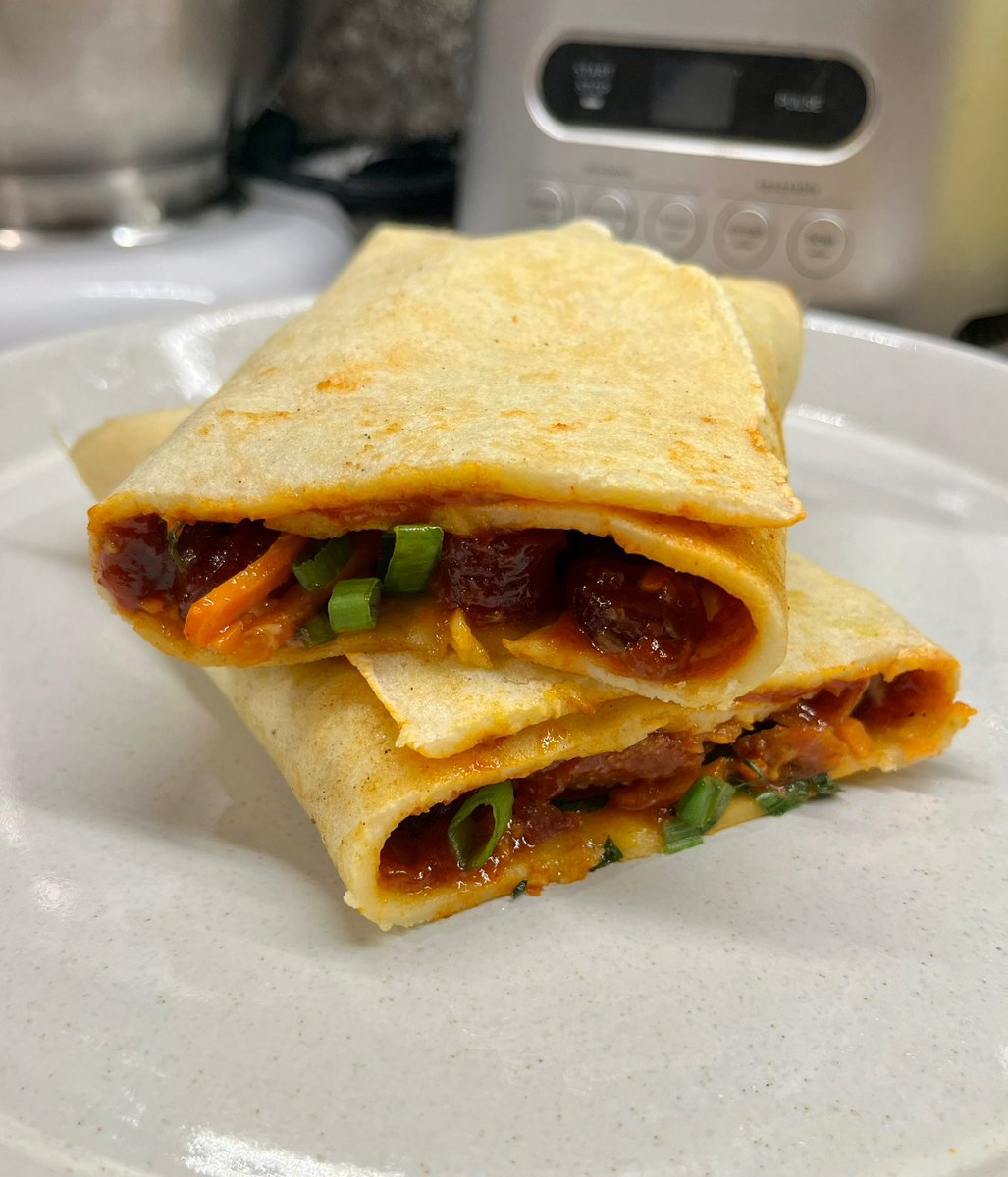 Cale 🥬 tweet media