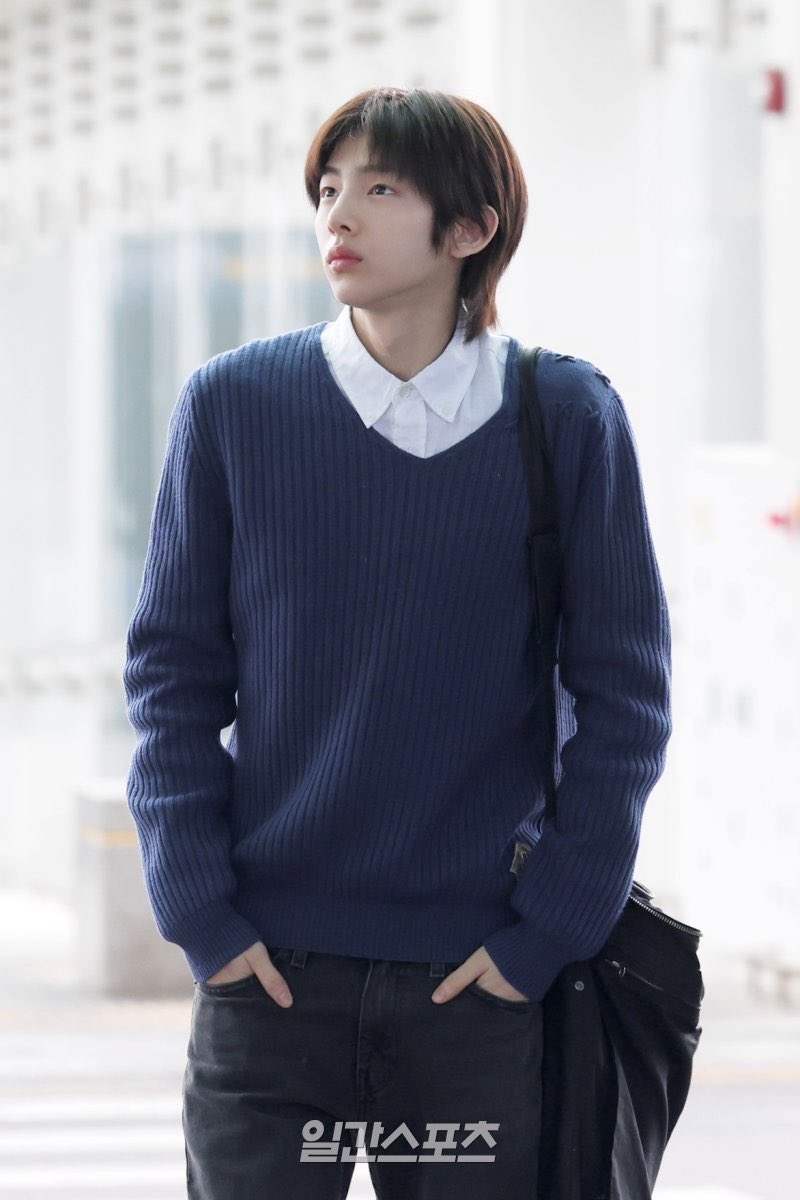 친구 사이 tweet media