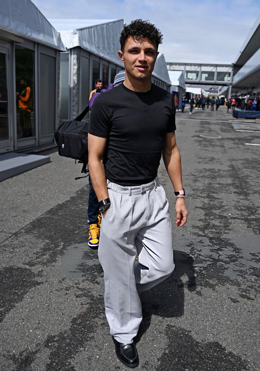 shai ⋆˚࿔ tweet media