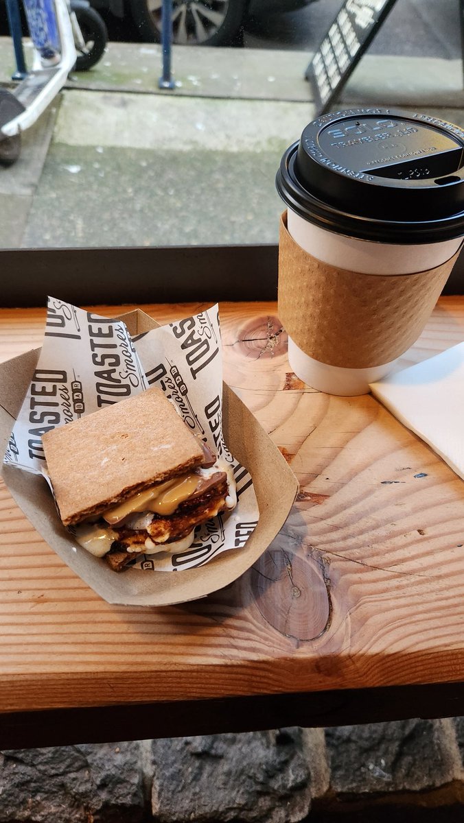 Nikki Cleveland tweet media