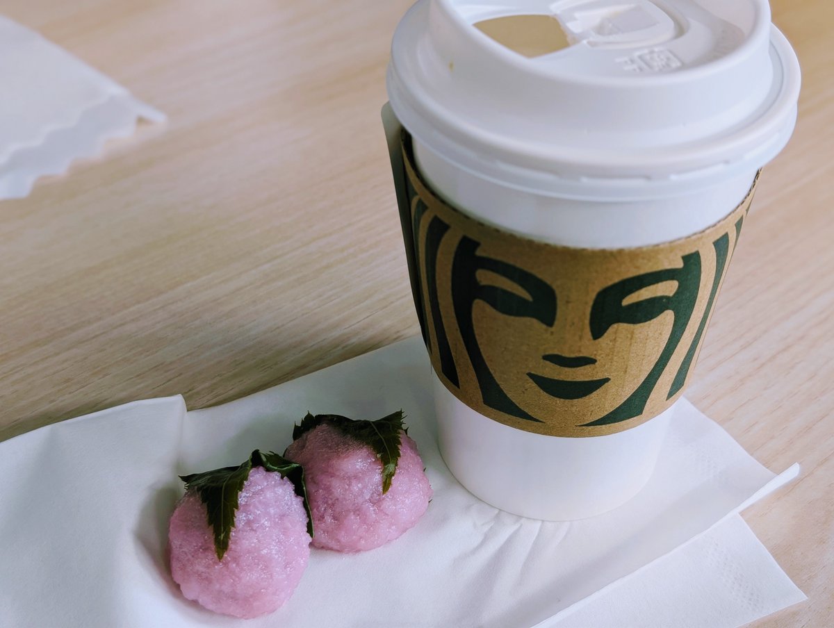 tmm_supino0017's tweet image. In the office a lot this week. Loving these cute sakura mochi they have at work lately.
My daughter and husband are heading to Kyushu today—I have work, so it’s just me and my son at home. #breakfasttime