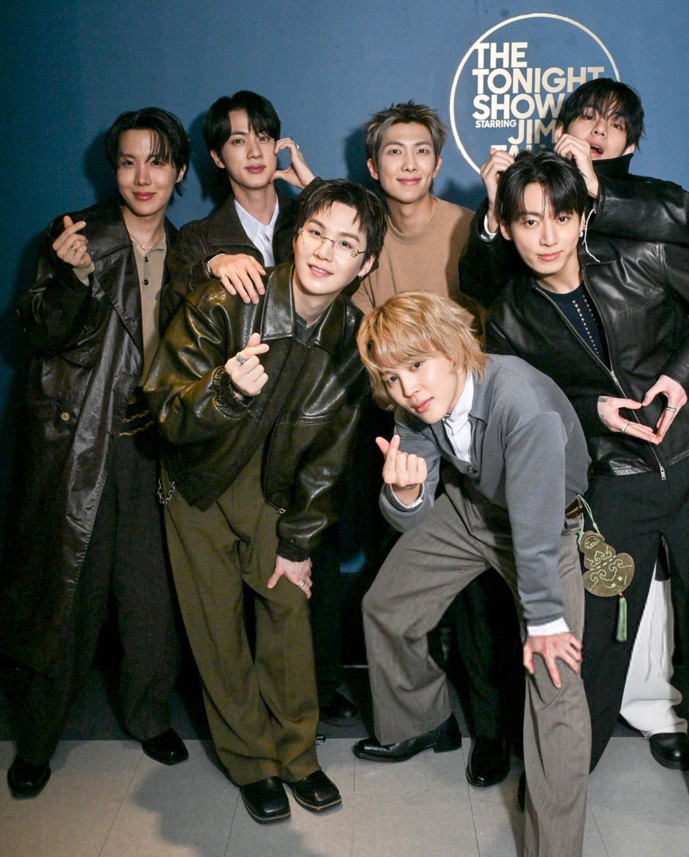 unc PAO DAY 🩷🎂🌟 tweet media