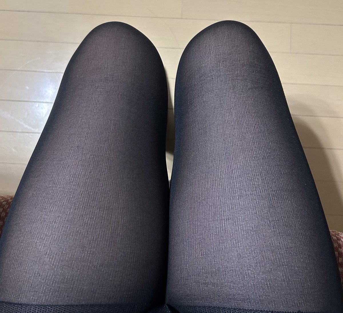 りりのストッキング tweet media