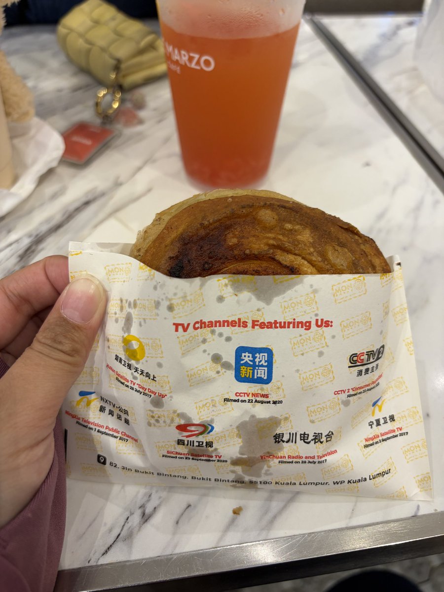 sugarushacha's tweet photo. Kuliner bandung yang paling inovativ please plagiarize this https://t.co/5EmJv8NklW