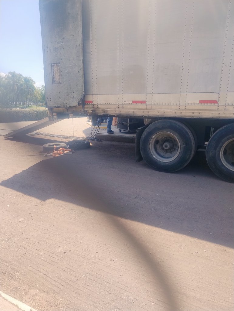 Moritz AG tweet media