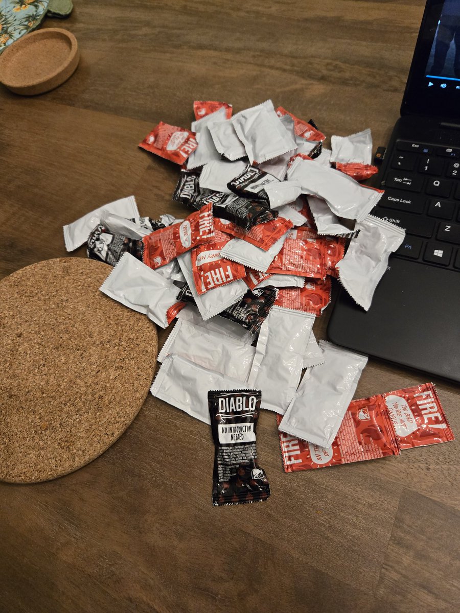 Rooftop_Noona - OSE Vtuber - Older Sister Exp. tweet media